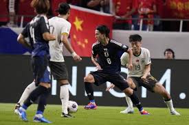 19岁新秀狂砍36+6+5，轻松虐雄鹿21分，字母哥怒摔毛巾！.
